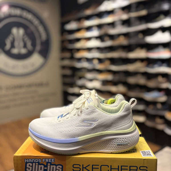Women's Skechers GO RUN Elevate 2.0 — White / Mint