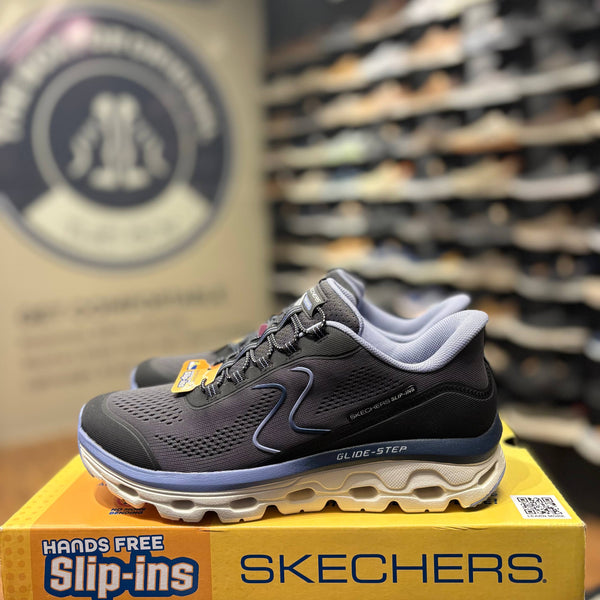 Women's Skechers Glide-Step Sole — Black/Blue
