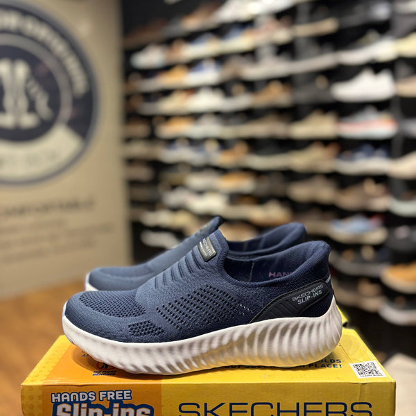 Women's Skechers Slip-ins: Performance GOrun Now - Briar — Navy Blue