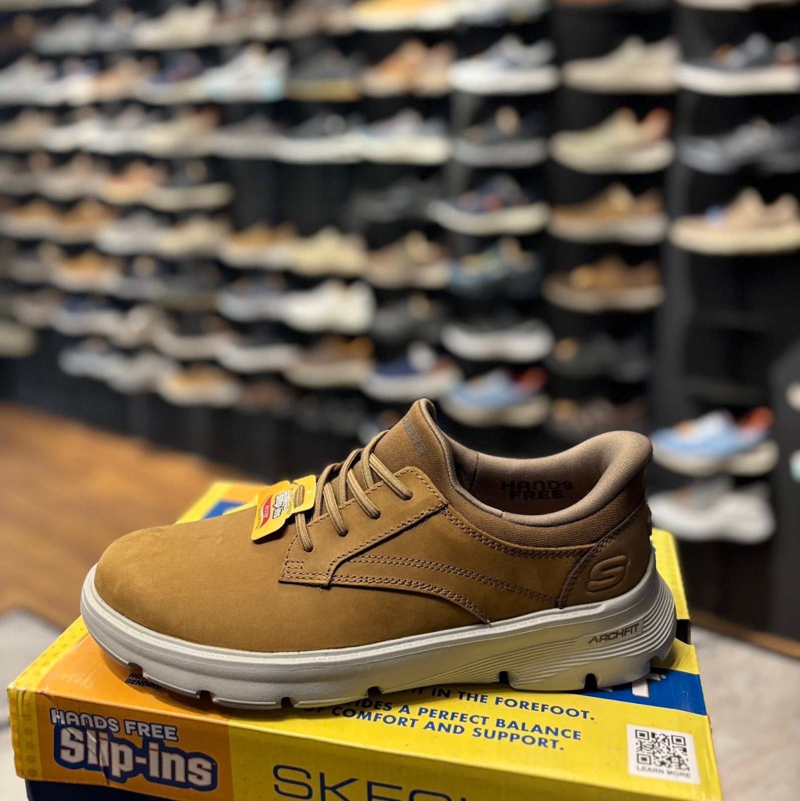 Men's Skechers Slip-ins: Arch Fit - Easy Going