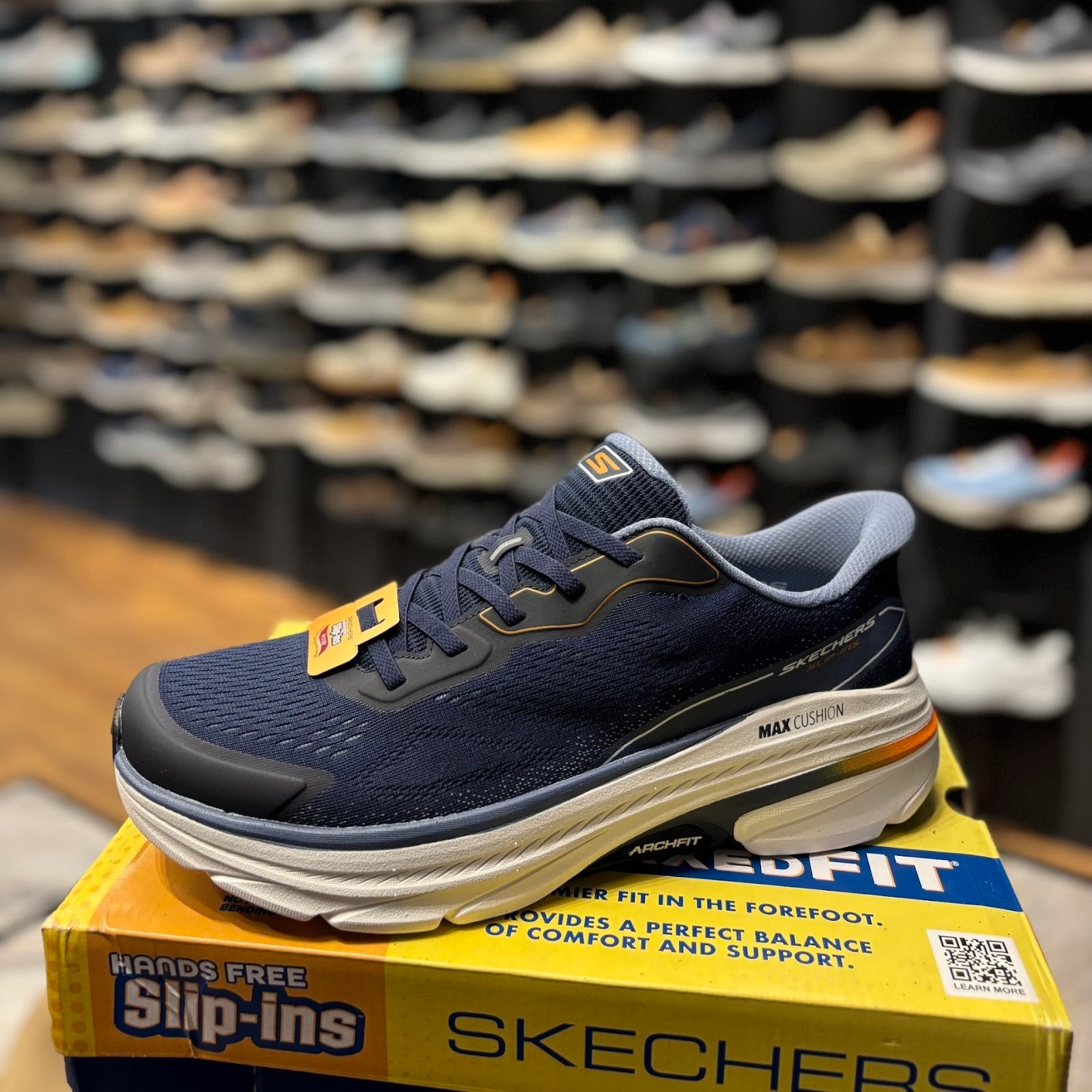 Men's Skechers Slip-ins: Max Cushioning Arch Fit 2.0 - Azusah