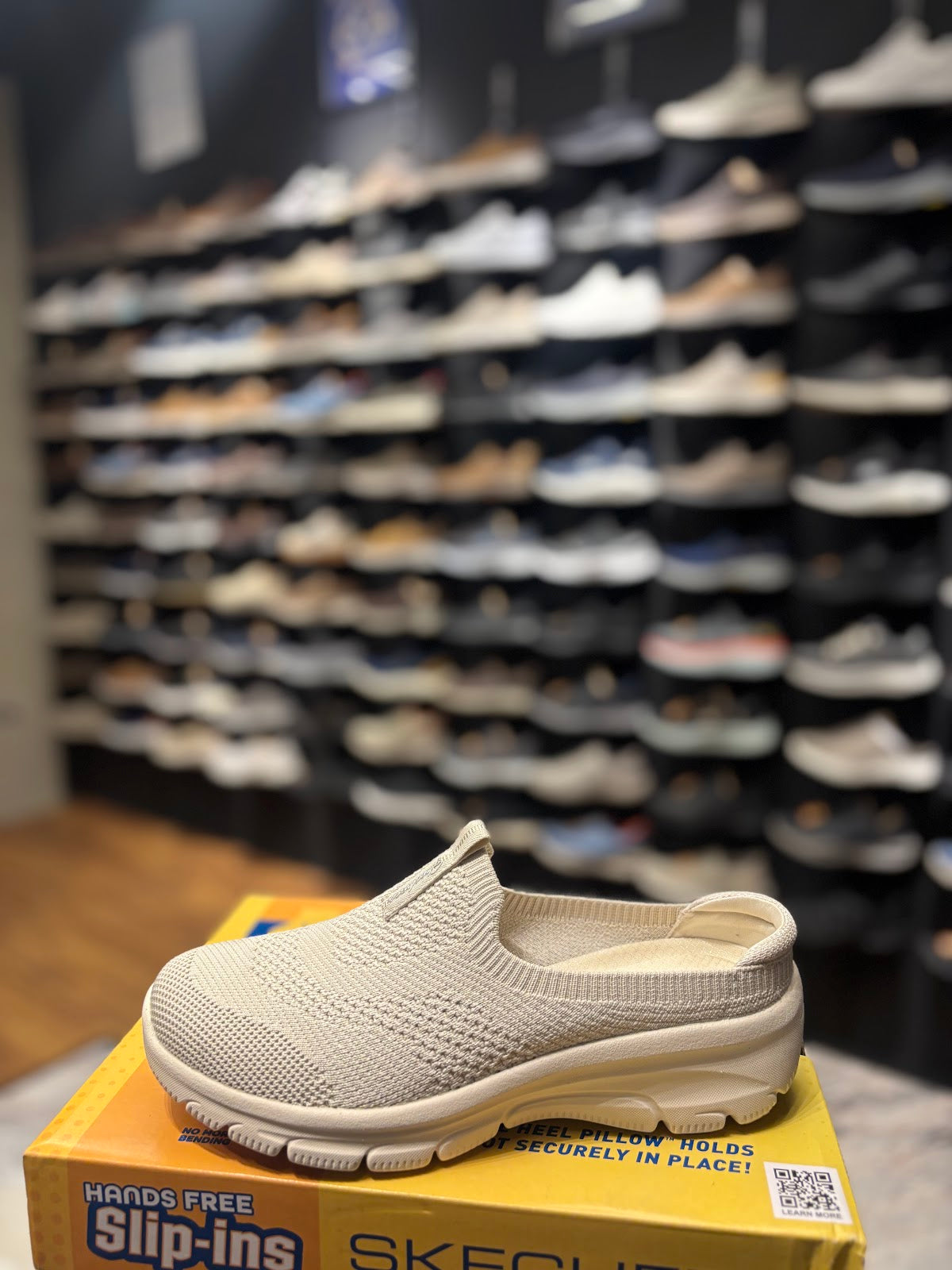 Skechers 158358 - Off White - Size 38.0