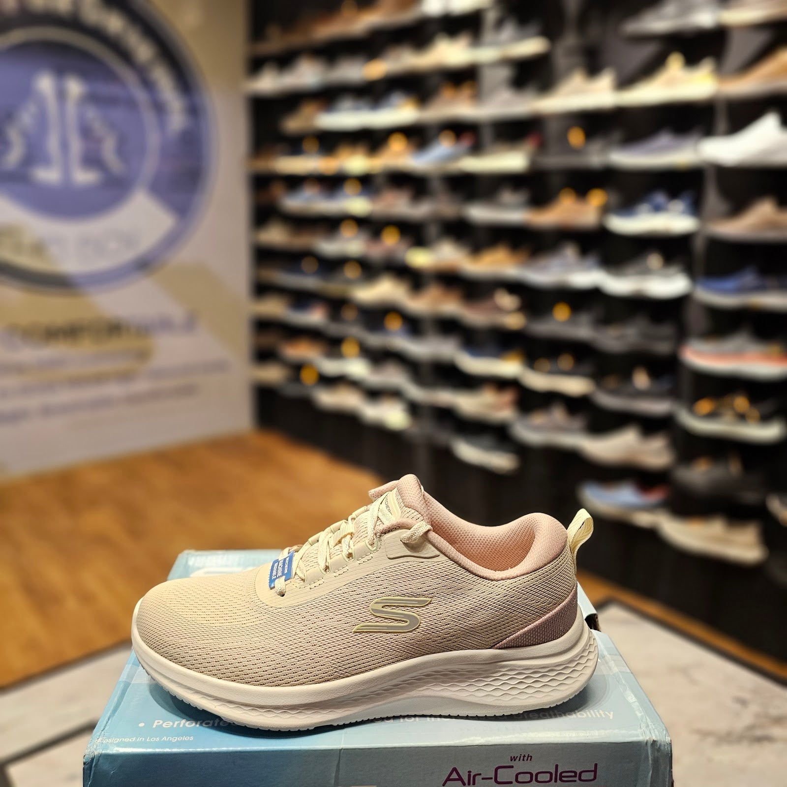 Skechers 150620 - Natural - Size 37.0