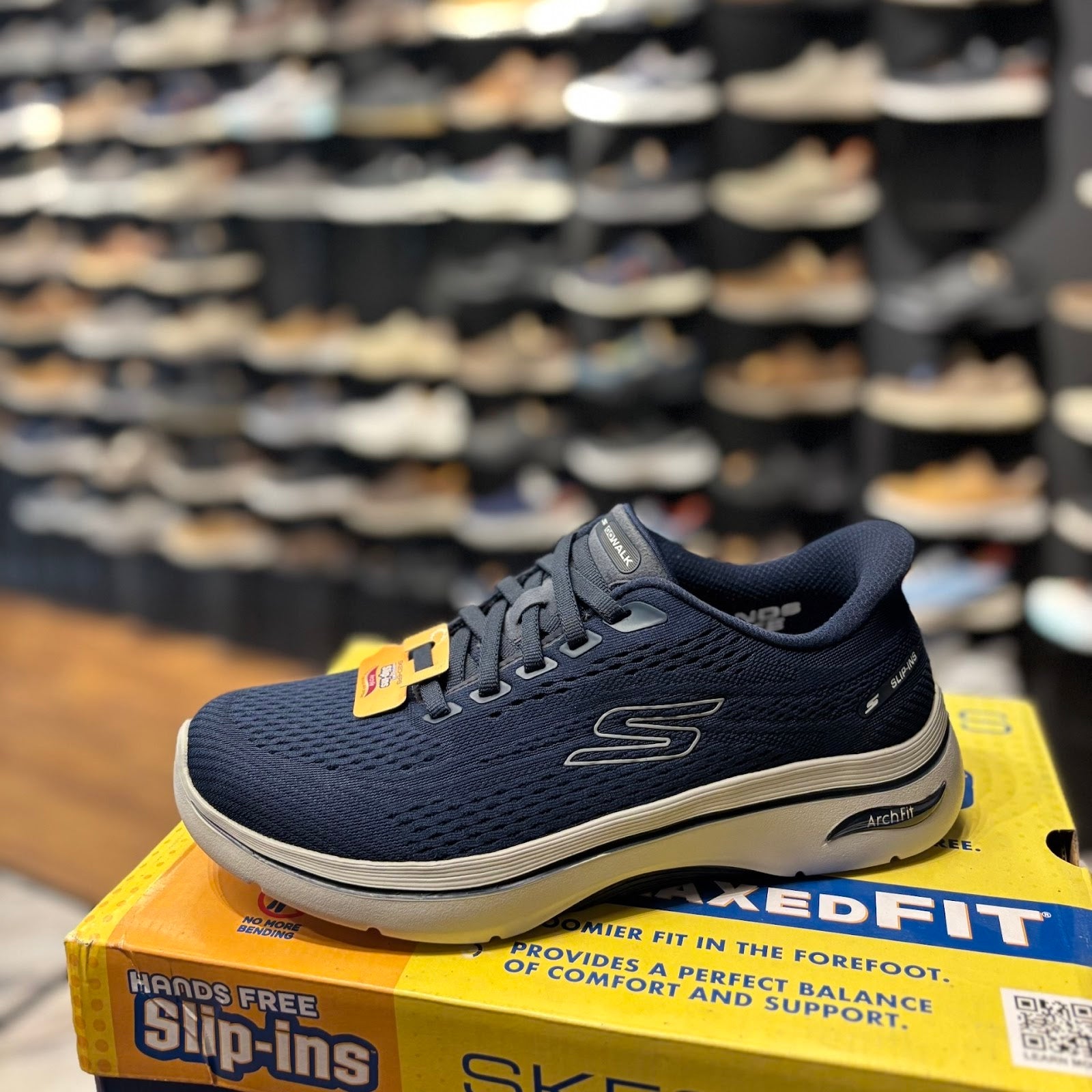 Skechers 216812 - Navy/Gray - Size 42.0