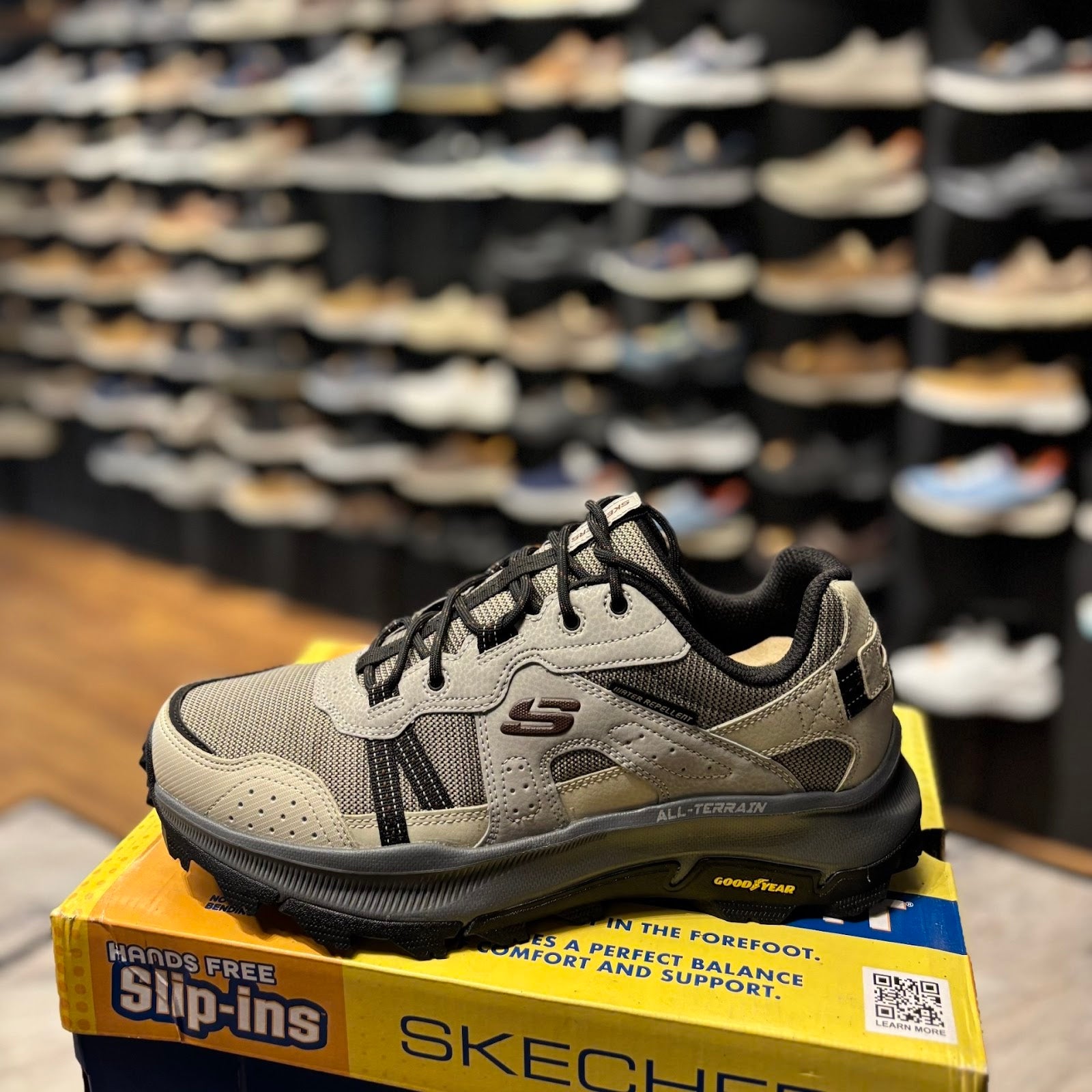 Skechers 237790 - Natural - Size 44.0