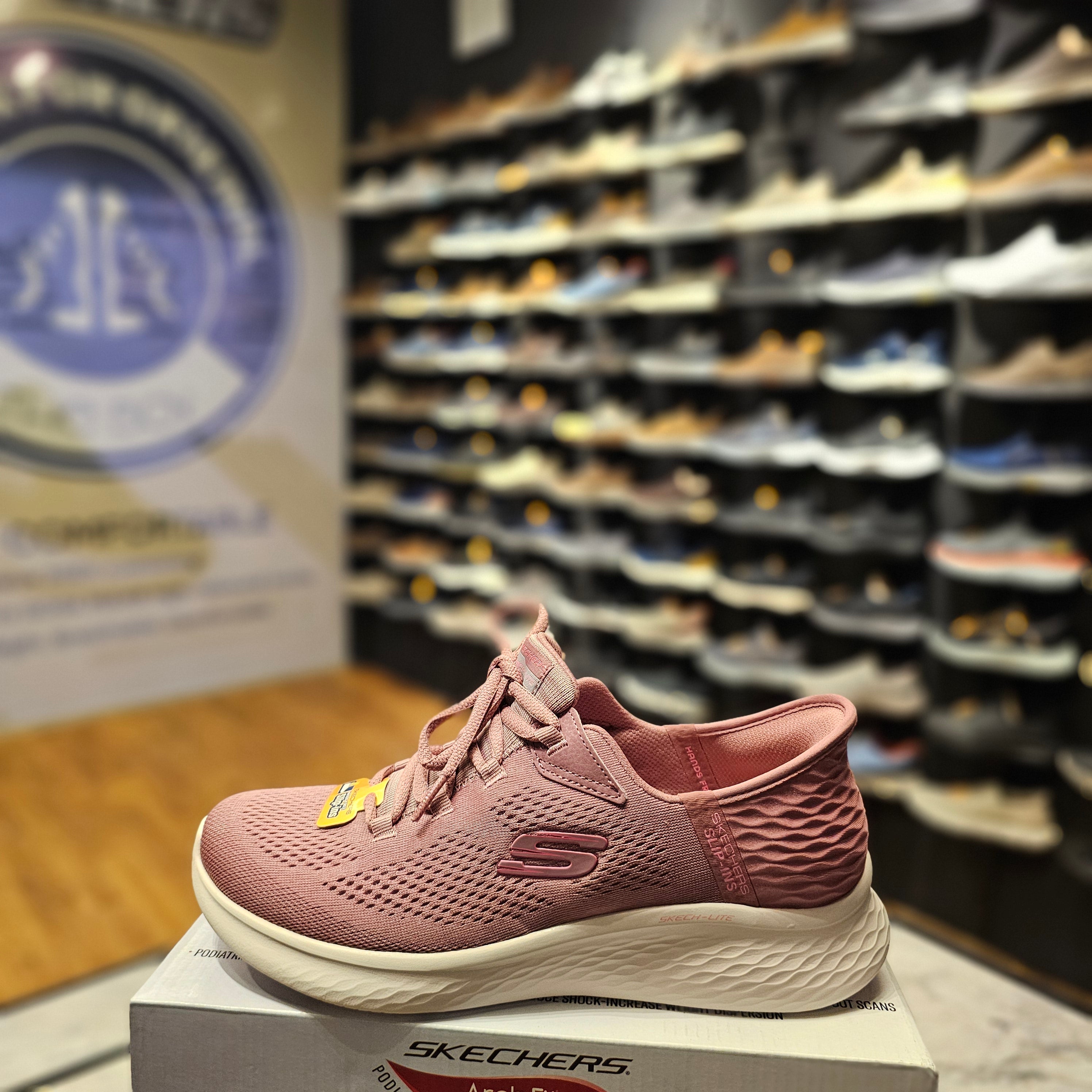 Skechers 150012-DKMV - مقاس 40 - حريمي