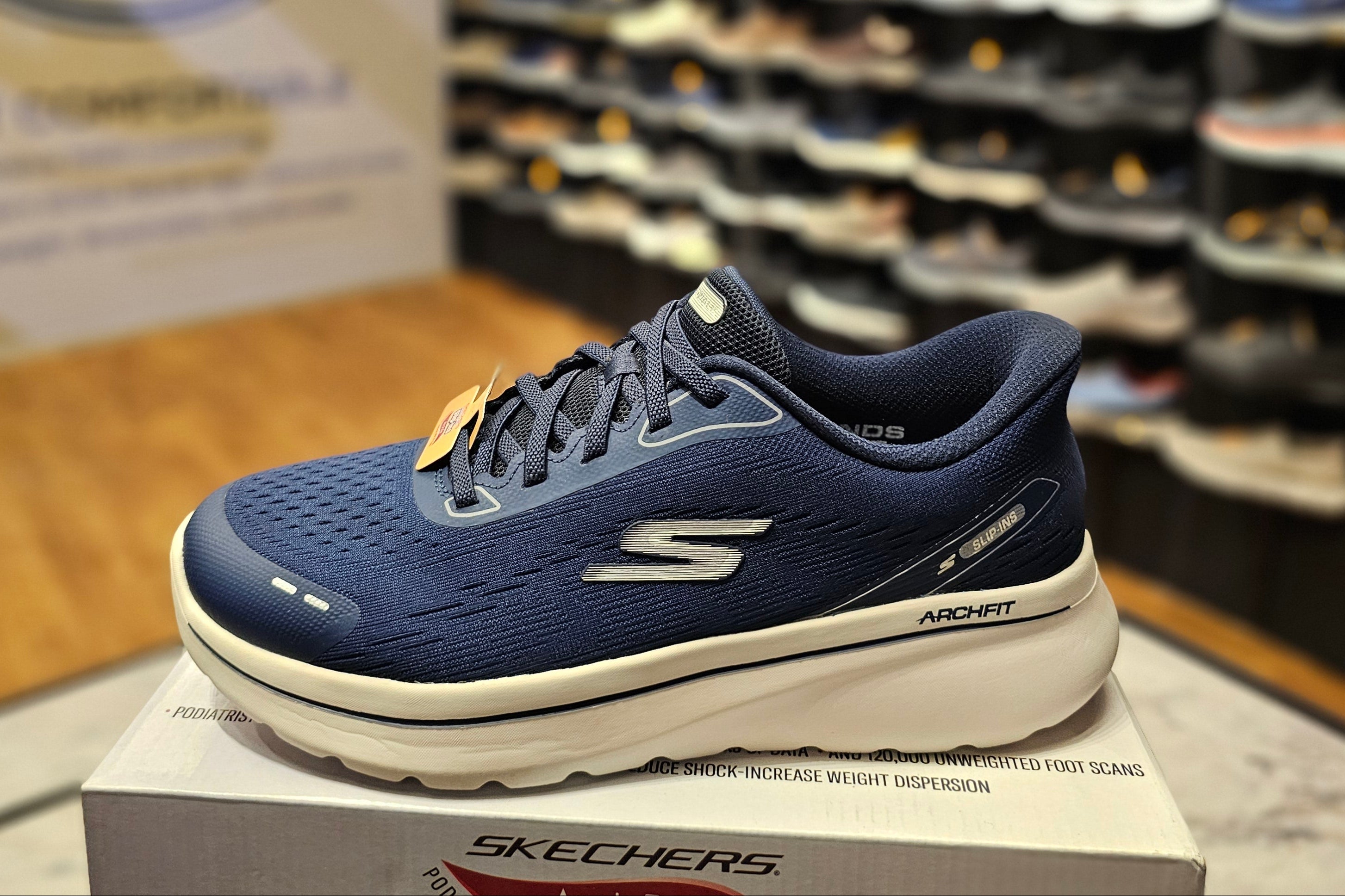 Skechers 125840-NVW - مقاس 40 - حريمي