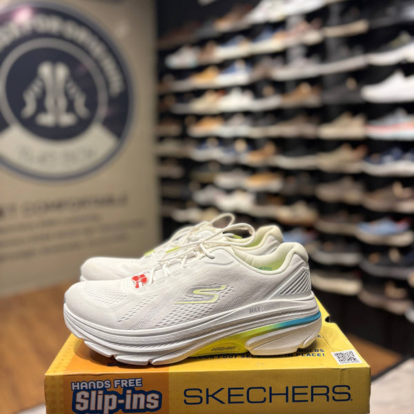 Women's Skechers Skechers Max Cushioning Arch Fit 2.0 - Avenida — White / Lime