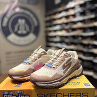 Women's Skechers D'Lux Journey - Champney Falls Trailhead