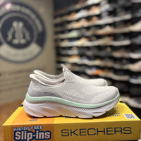 Women's Skechers D'Lux Walker 3.0