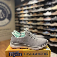Women's Skechers Slip-ins: Summits - Dream Chaser