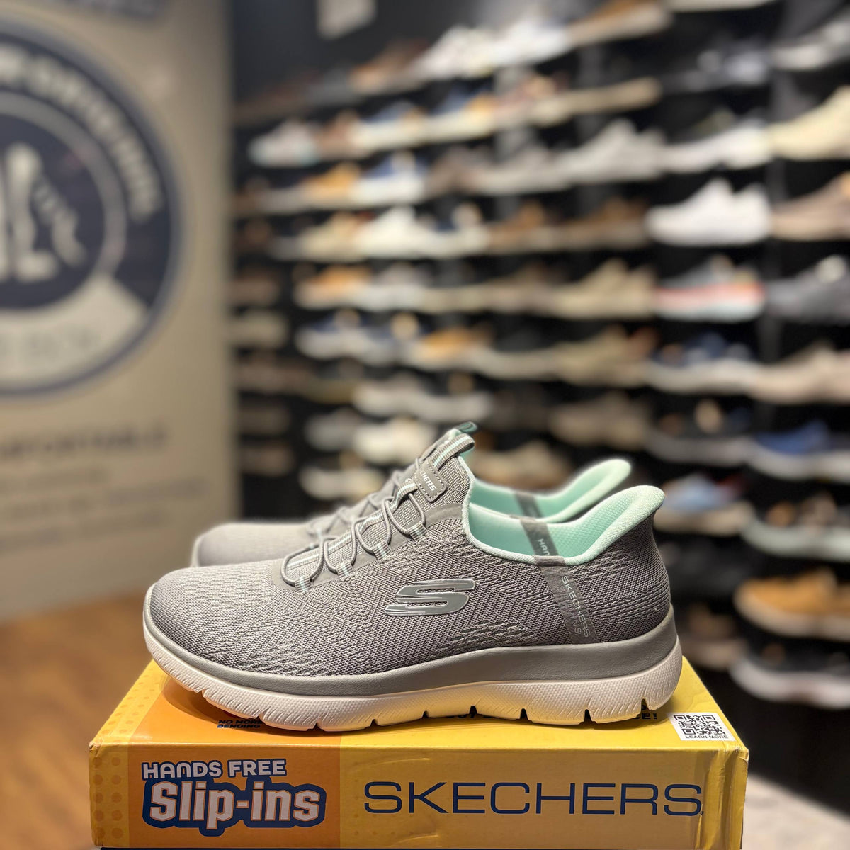 Women's Skechers Slip-ins: Summits - Dream Chaser