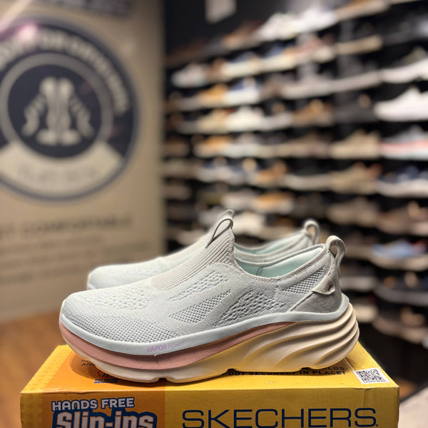 Women's Skechers D'LUX VAPOR-PURE STRIDE — Slate / Peach