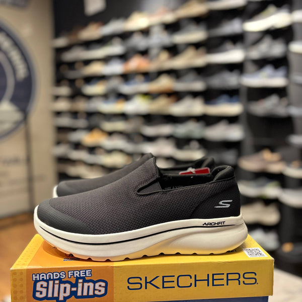 Men's Skechers GO Walk Arch Fit N-Joy - Talen — Black