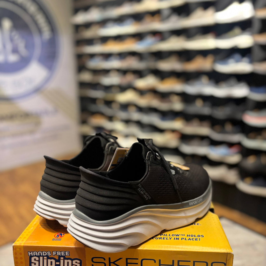 Men's Skechers Relaxed Fit: D'Lux Vapor - Gallor