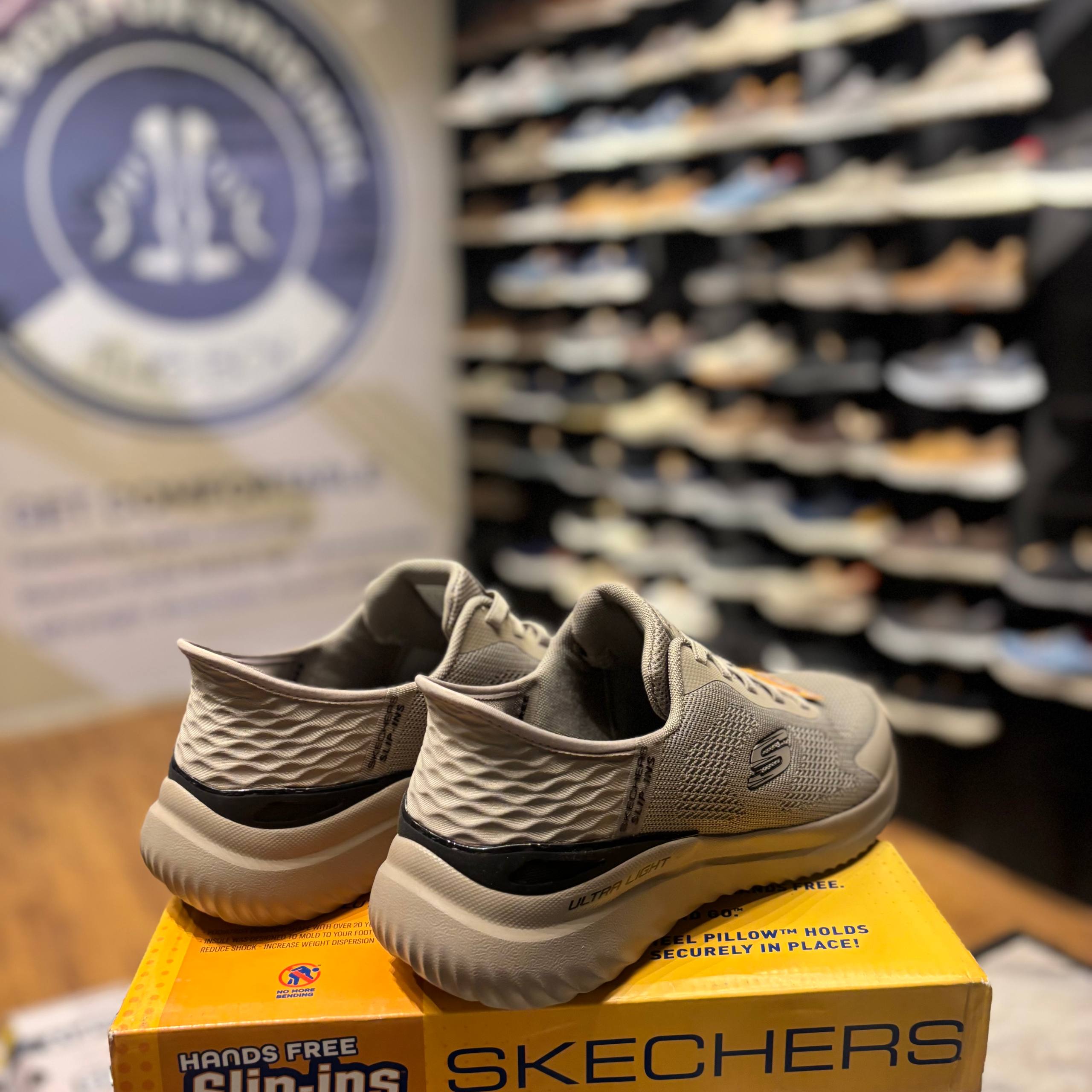 Men's Skechers Hands Free Slip-ins: Summits - High Range