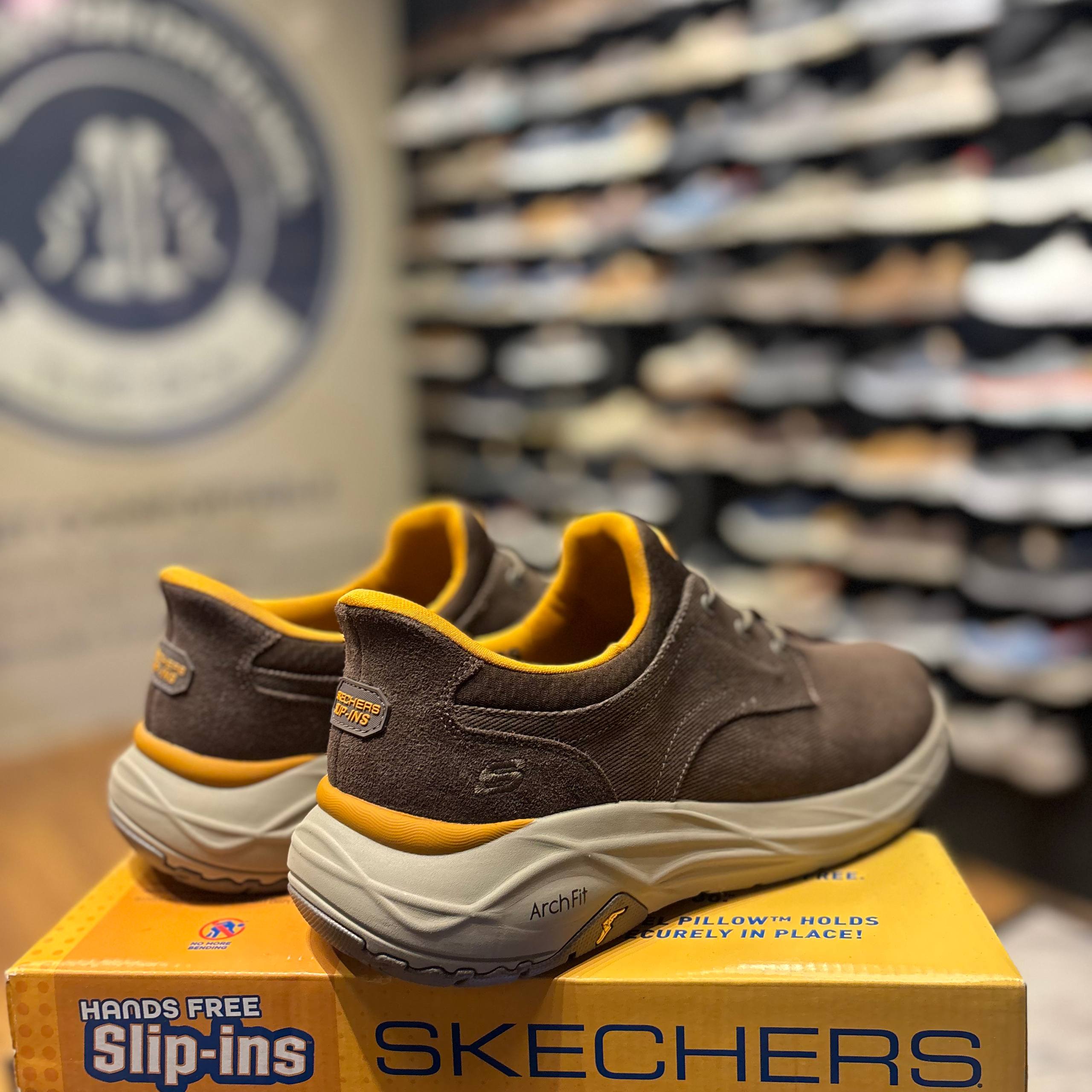 Men's Skechers Slip-ins Relaxed Fit: Arch Fit Maverick - Wolfe