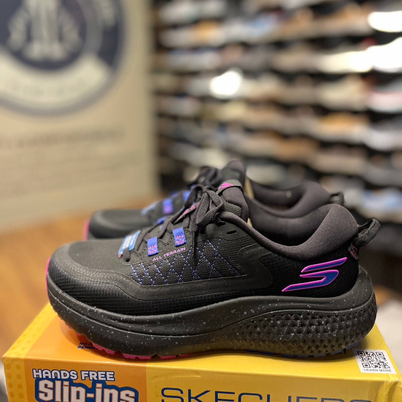 Women's Skechers GO RUN Supersonic Max AT