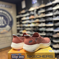 Women's Skechers Slip-ins: BOBS Infinity - Daily Vision