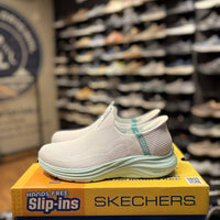 Women's Skechers VAPOR FOAM Slip -Ins