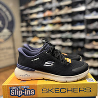 Black/Navy