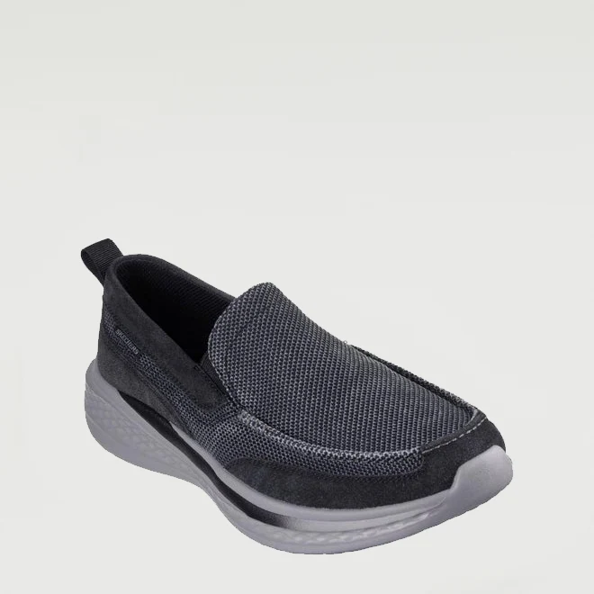 Relaxed Fit: Slade - Munson Relaxed Fit: Slade - Munson